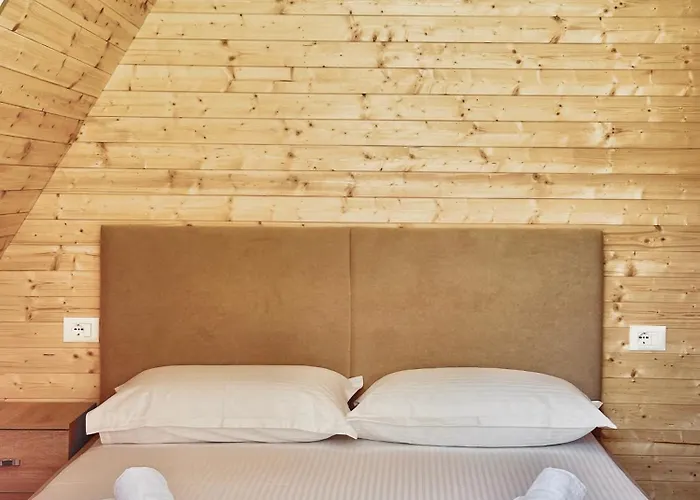 Sea Wood Villa Golem (Tirana)