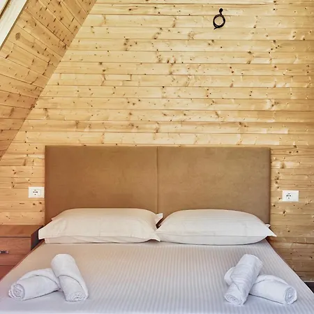 Sea Wood Vila Golem (Tirana)